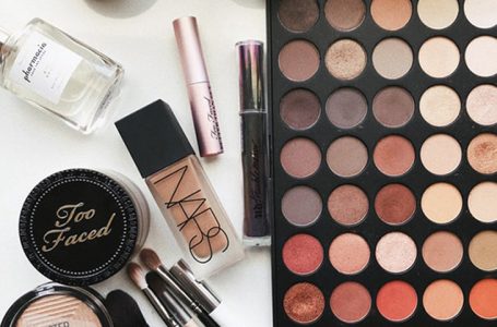 Kako organizirati svoj makeup kutak