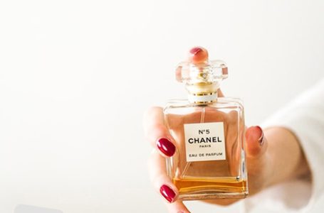 Kako da parfem duže traje na koži?